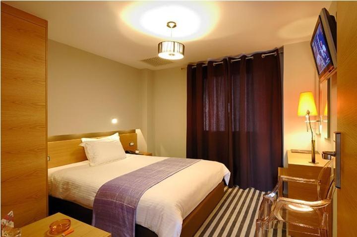Galaxy City Center Hotel Patras Værelse billede